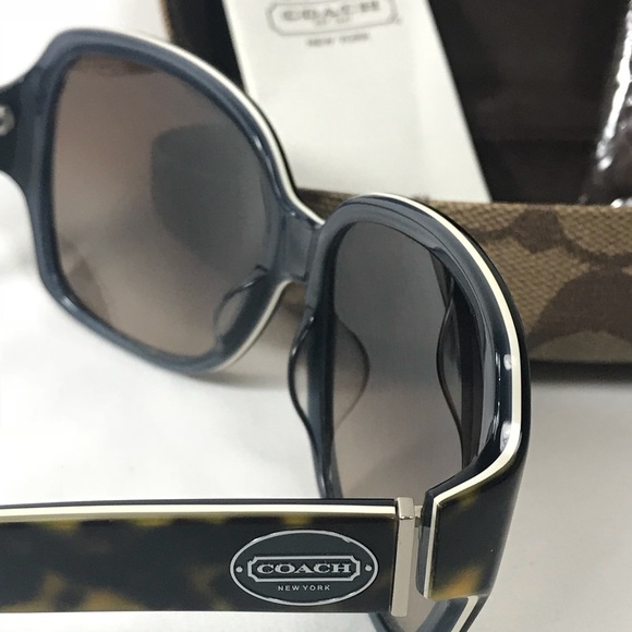 🔥SOLD🔥 Coach Sunglasses with Metal Emblem - Picture 2 of 8